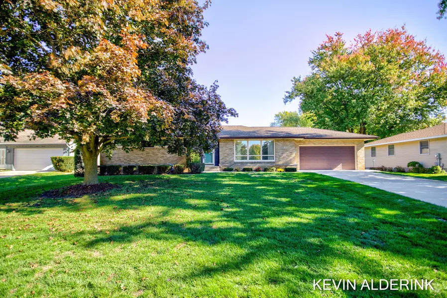 263 S Jefferson Street, Zeeland, MI 49464