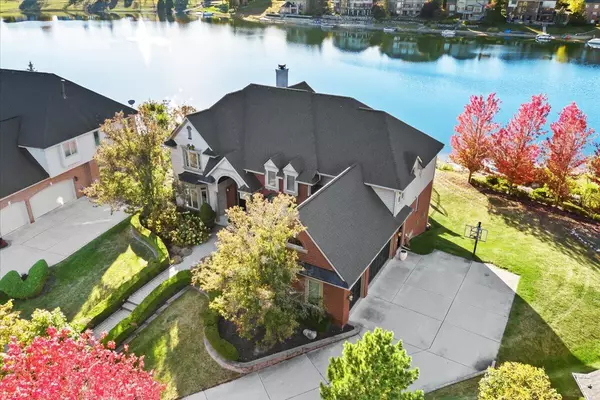 Northville, MI 48168,18155 Peninsula Way