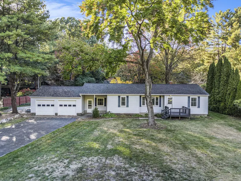 18545 W Spring Lake Road, Spring Lake, MI 49456