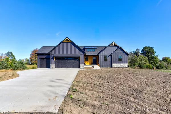 West Olive, MI 49460,9482 Bluebell Court