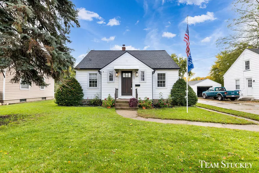 1060 Leonard NE Street, Grand Rapids, MI 49503