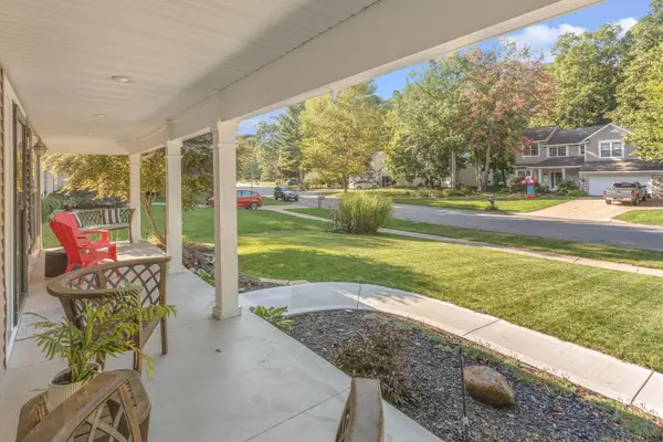 Grand Haven, MI 49417,14956 Briarwood Street
