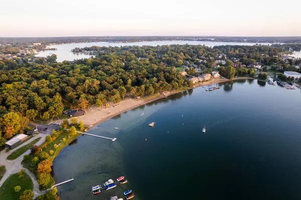 Waterford, MI 48328,169 Gateway Drive