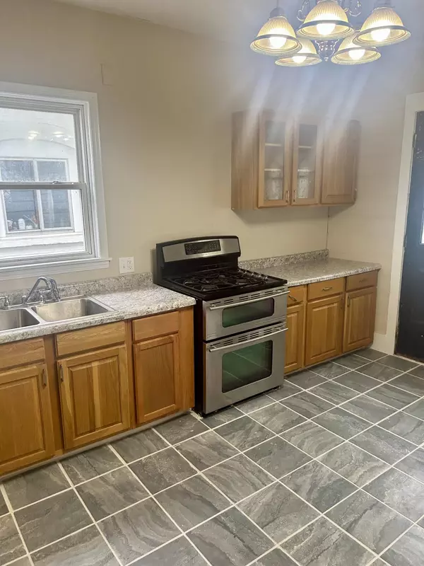Battle Creek, MI 49017,17 Wren Street