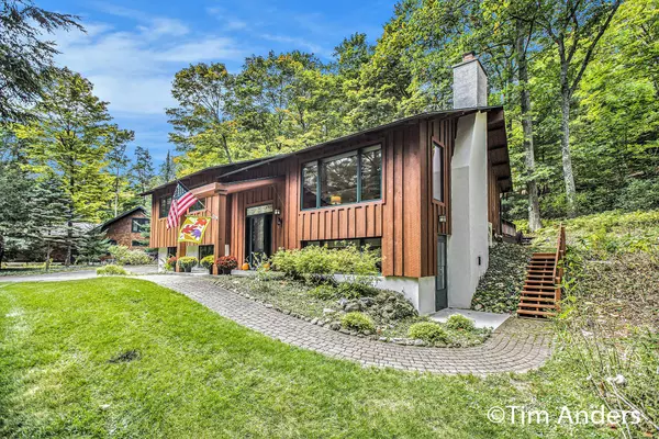 Leland, MI 49654,4039 E Oxford Drive