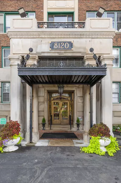 8120 E Jefferson Avenue #7C, Detroit, MI 48214