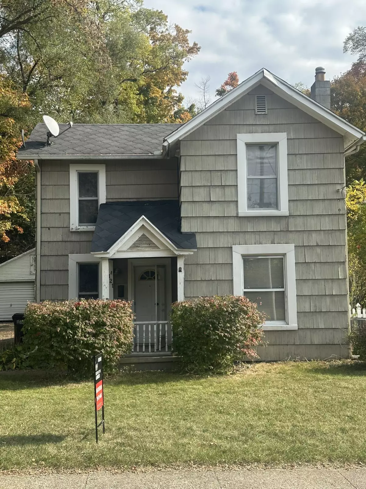 Grass Lake, MI 49240,121 Maple Street