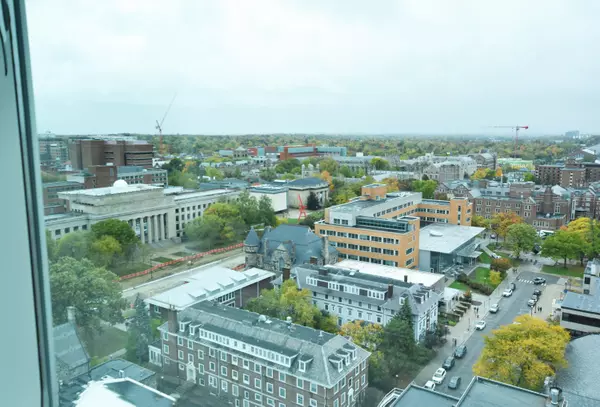 Ann Arbor, MI 48104,555 E William Street #19L