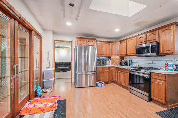 Auburn, MI 48611,2749 8 Mile Road