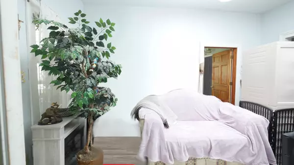 Three Oaks, MI 49128,207 Cherry Street