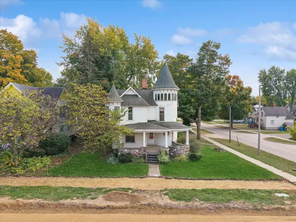 Reading, MI 49274,203 E Michigan Street