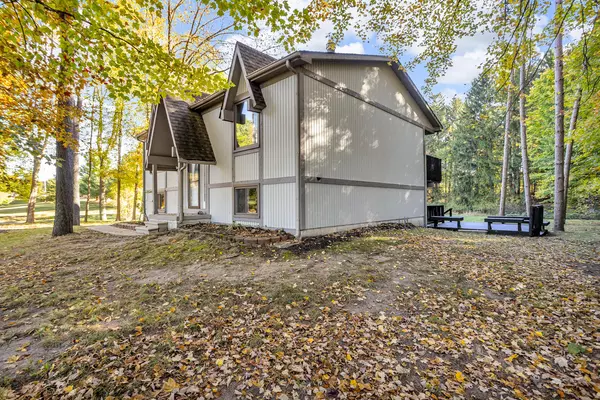 Howell, MI 48855,4042 Burns Road