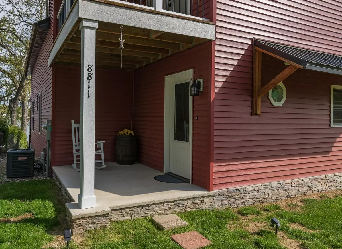 Portage, MI 49002,8811 Waruf Avenue