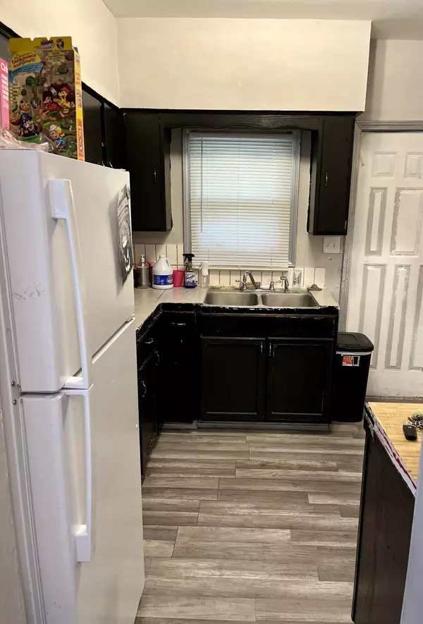 Battle Creek, MI 49037,629 W Van Buren W Street