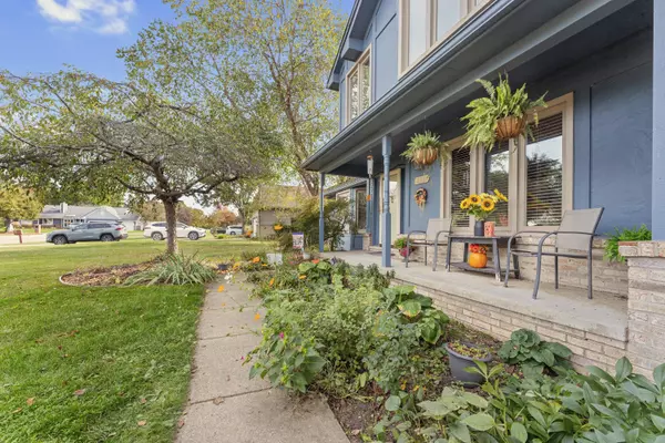 Wixom, MI 48393,2225 Silvermaple Court