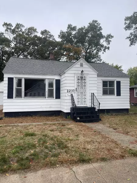 2237 Wood Street, Muskegon, MI 49444