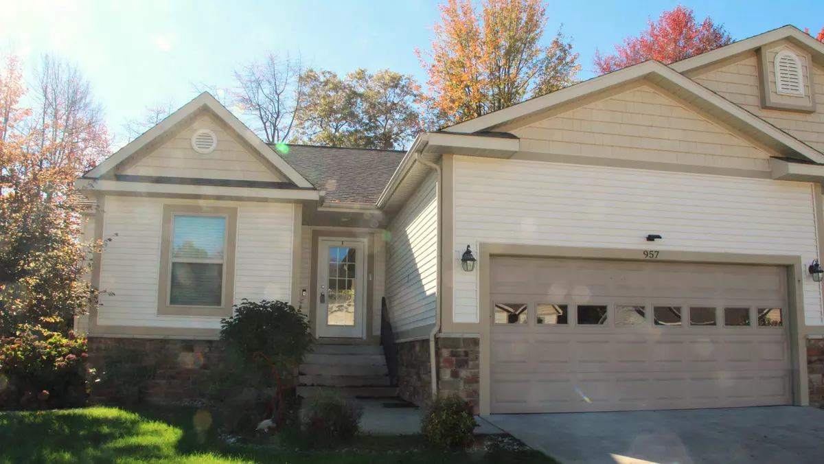 Norton Shores, MI 49441,957 N Sandalwood Circle