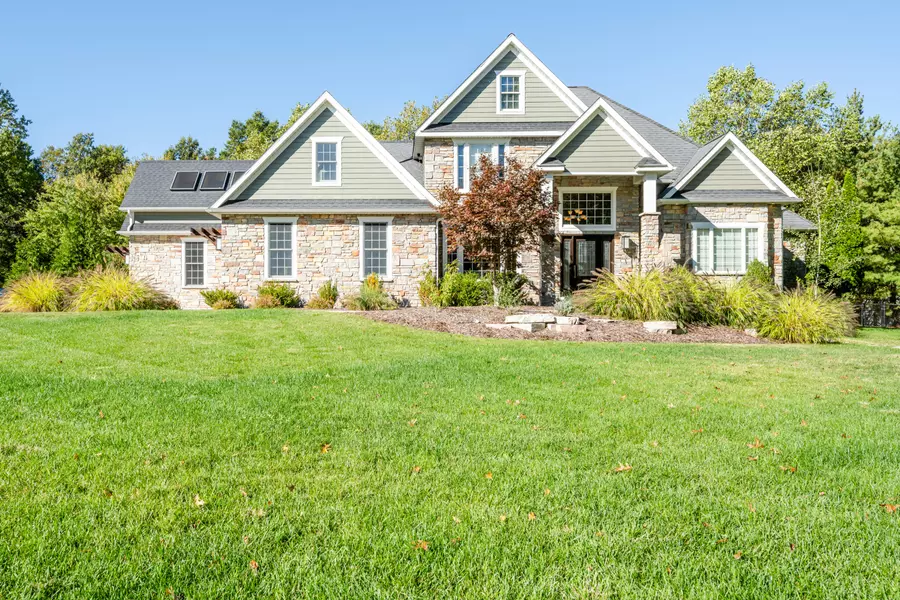 7230 Holden Road, Stevensville, MI 49127