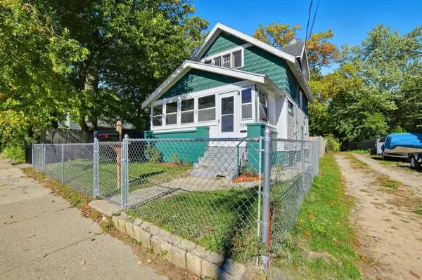 Grand Rapids, MI 49507,545 Oakdale SE Street