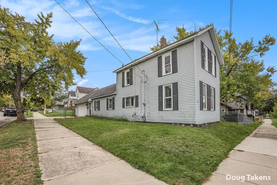 1922 Coit NE Avenue, Grand Rapids, MI 49505