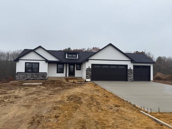 3282 Stonehill Court, Wayland, MI 49348