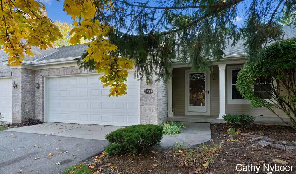 4330 Aspen Trails NE Drive, Grand Rapids, MI 49546