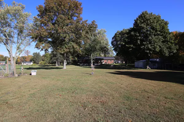 Vicksburg, MI 49097,5592 E TU Avenue