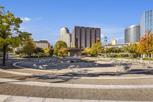 Grand Rapids, MI 49503,56 Monroe Center NW Street ##6