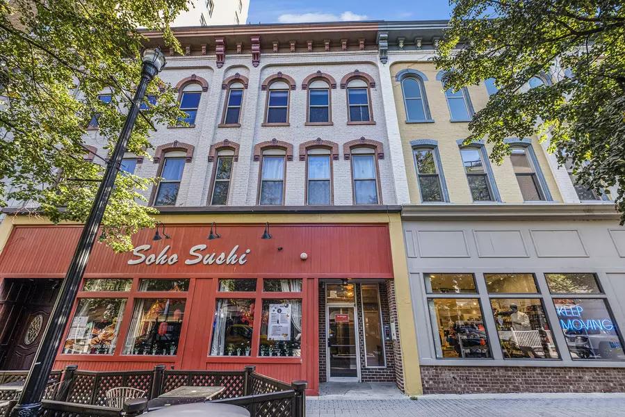 56 Monroe Center NW Street ##6, Grand Rapids, MI 49503