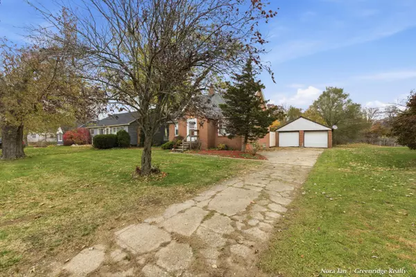 Holland, MI 49423,23 E 35th Street