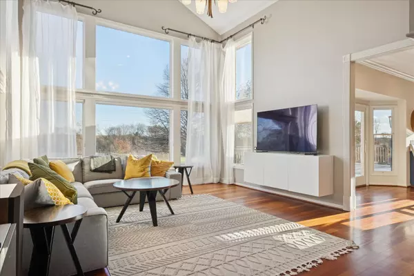 Ann Arbor, MI 48103,4977 Saint Annes Street