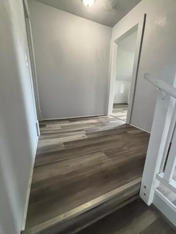 Kalamazoo, MI 49007,633 W North Street #2