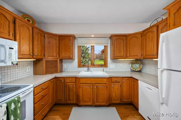 Hudsonville, MI 49426,6293 Eastridge Drive