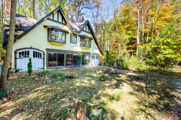 Lakeside, MI 49116,14370 Lakeshore Road