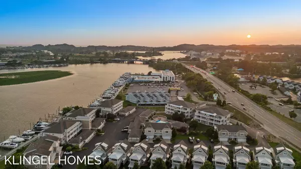 Spring Lake, MI 49456,930 W Savidge Street #5