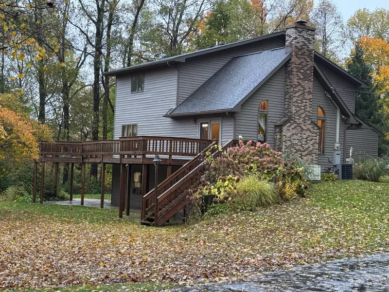 4901 S Drive S, Athens, MI 49011