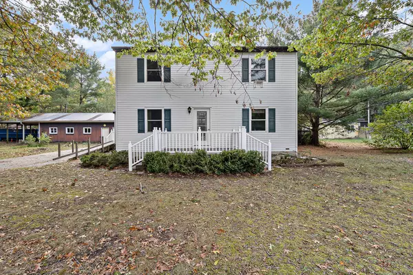 Pentwater, MI 49449,559 E Sands Street