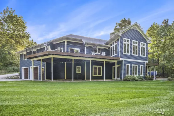 Ada, MI 49301,8655 Conservation NE Street