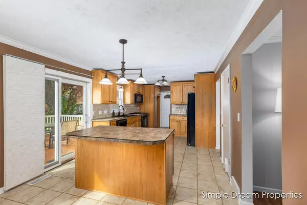 Kentwood, MI 49508,5709 Pineknoll SE Court