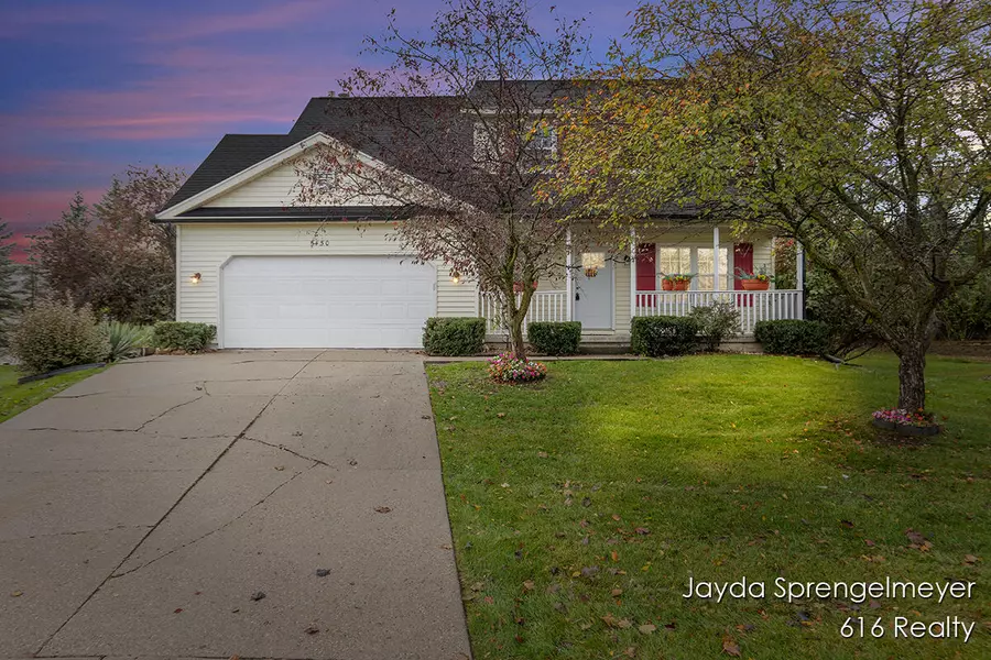 5450 Golfcrest SW Court, Wyoming, MI 49509