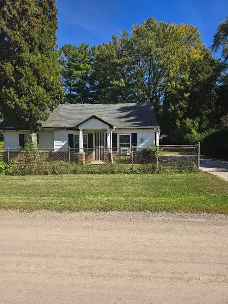 22211 Grandy Street, Clinton Twp, MI 48035