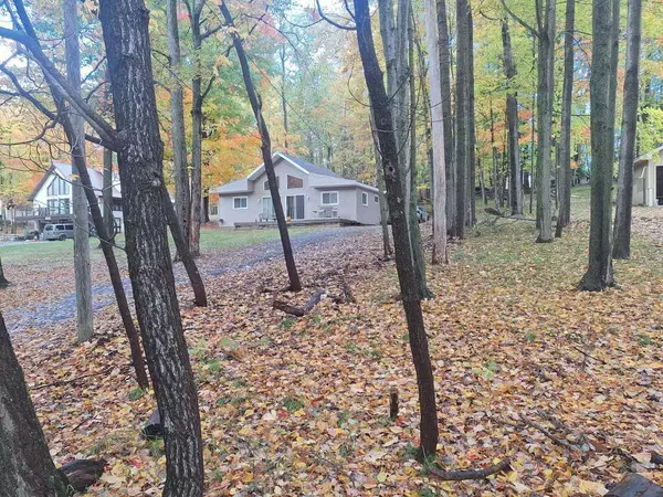 Stanwood, MI 49346,9550 Golf Port Drive ##202