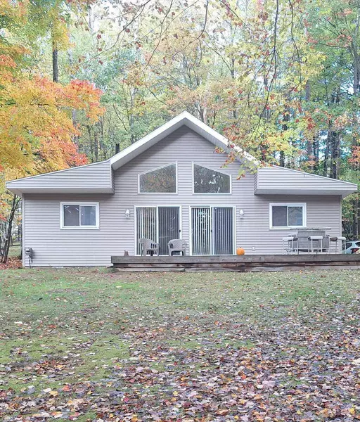 9550 Golf Port Drive ##202, Stanwood, MI 49346