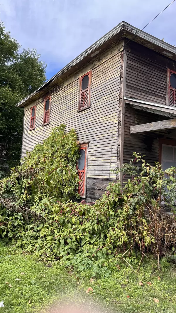 Coloma, MI 49038,134 S Paw Paw Street