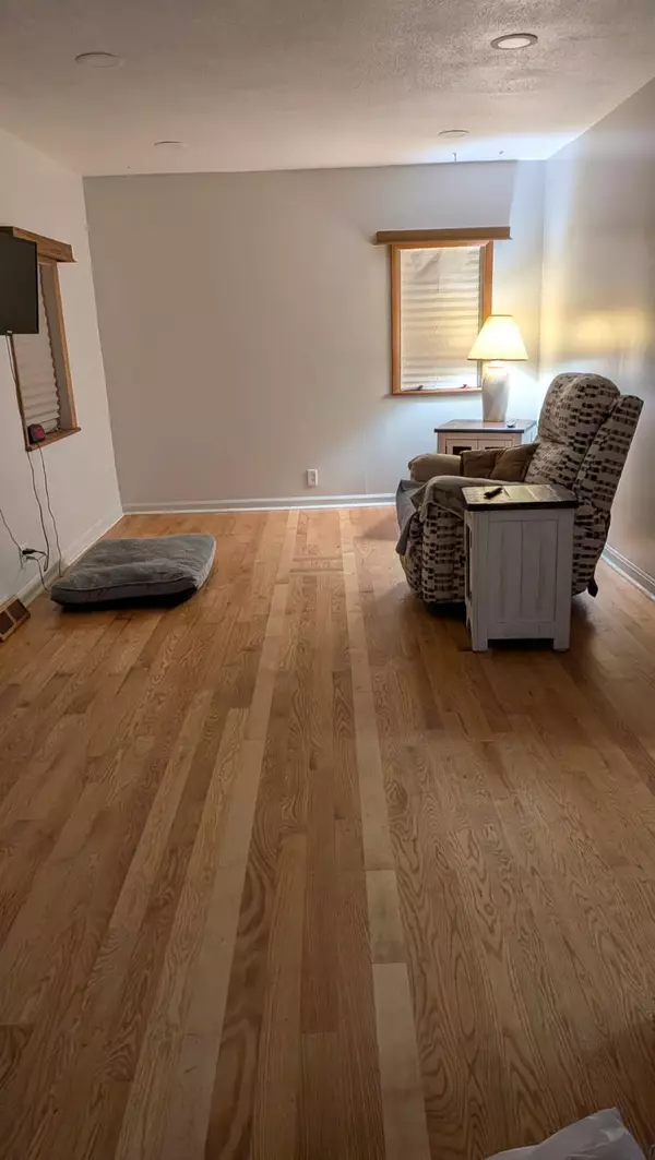 Romulus, MI 48174,29055 Pennsylvania Road