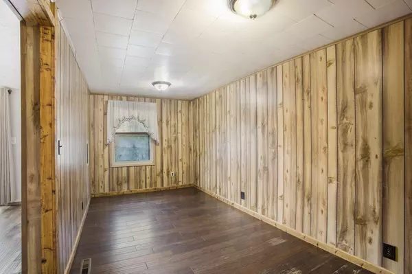 Freeport, MI 49325,6371 Wood School Road