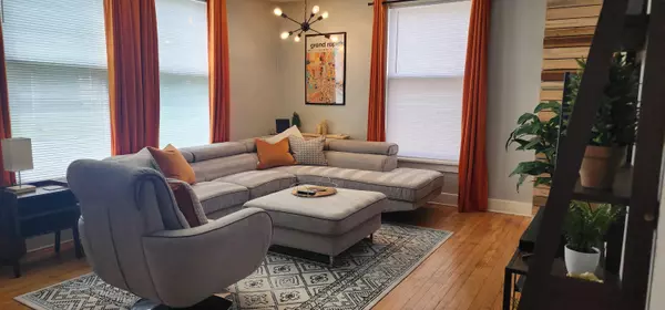 Grand Rapids, MI 49505,2022 Edgewood NE Avenue