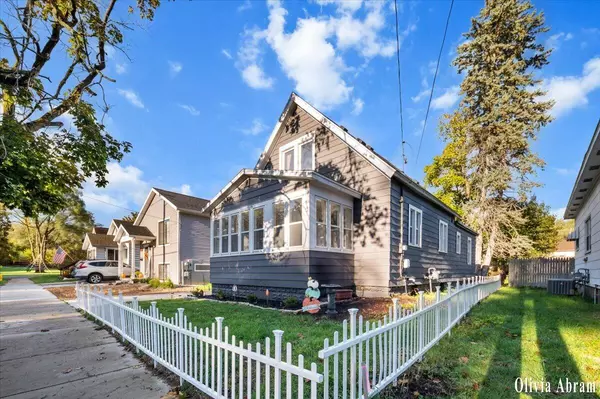 Grand Rapids, MI 49504,1029 Woodrow NW Avenue