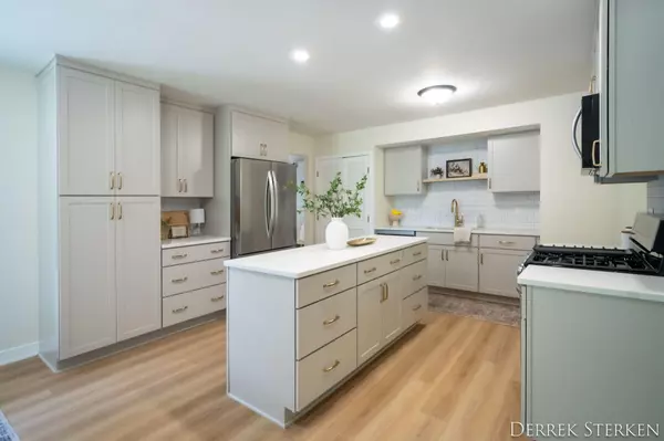 Saugatuck, MI 49453,6354 Old Allegan Road