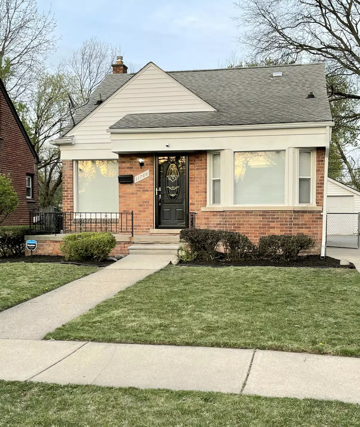 Redford, MI 48239,11768 Hazelton